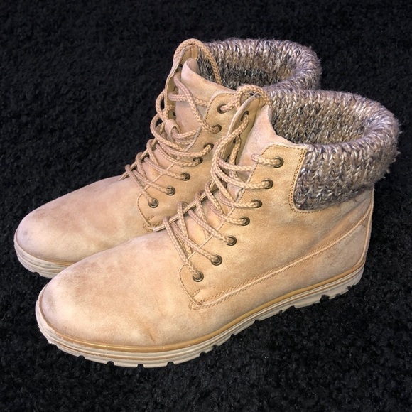 Lady’s winter boots wedge boots tan boots size 10 canyon river blues tan… - Picture 3 of 10